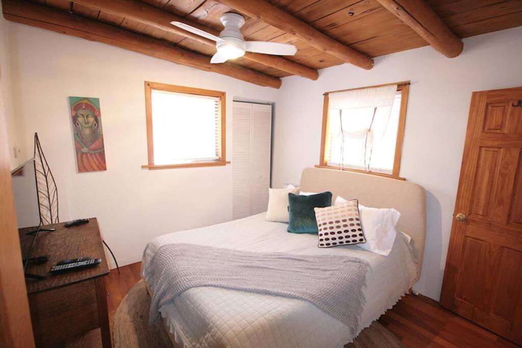 הוילה סנטה פה Galisteo Getaway - Courtyard - Near Railyard מראה חיצוני תמונה